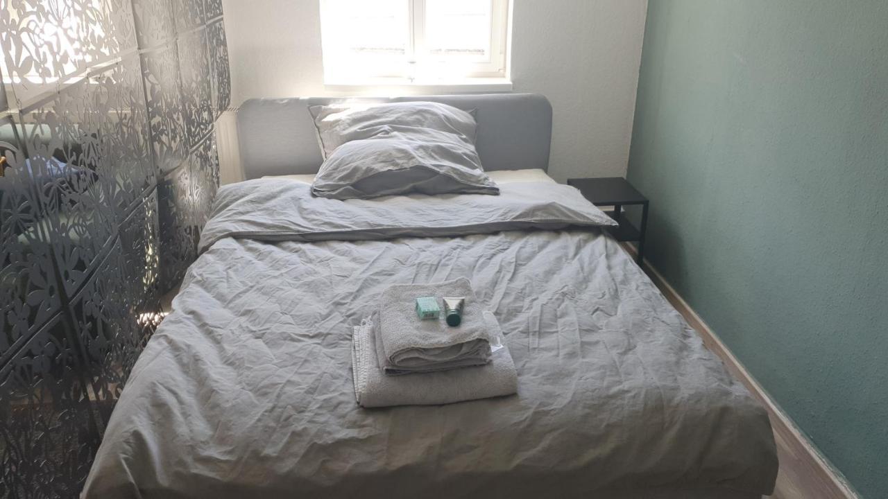 Gemuetliche Wohnung *Zentral* *Netflix* *Parkplatz* Bad Laasphe Buitenkant foto