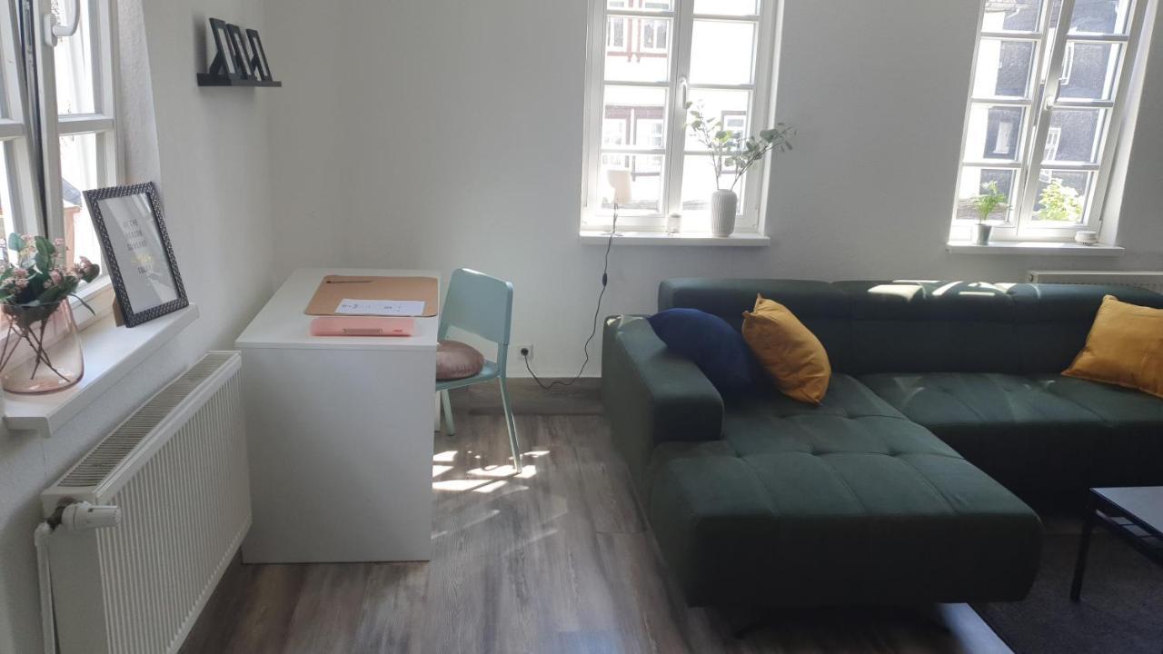 Gemuetliche Wohnung *Zentral* *Netflix* *Parkplatz* Bad Laasphe Buitenkant foto