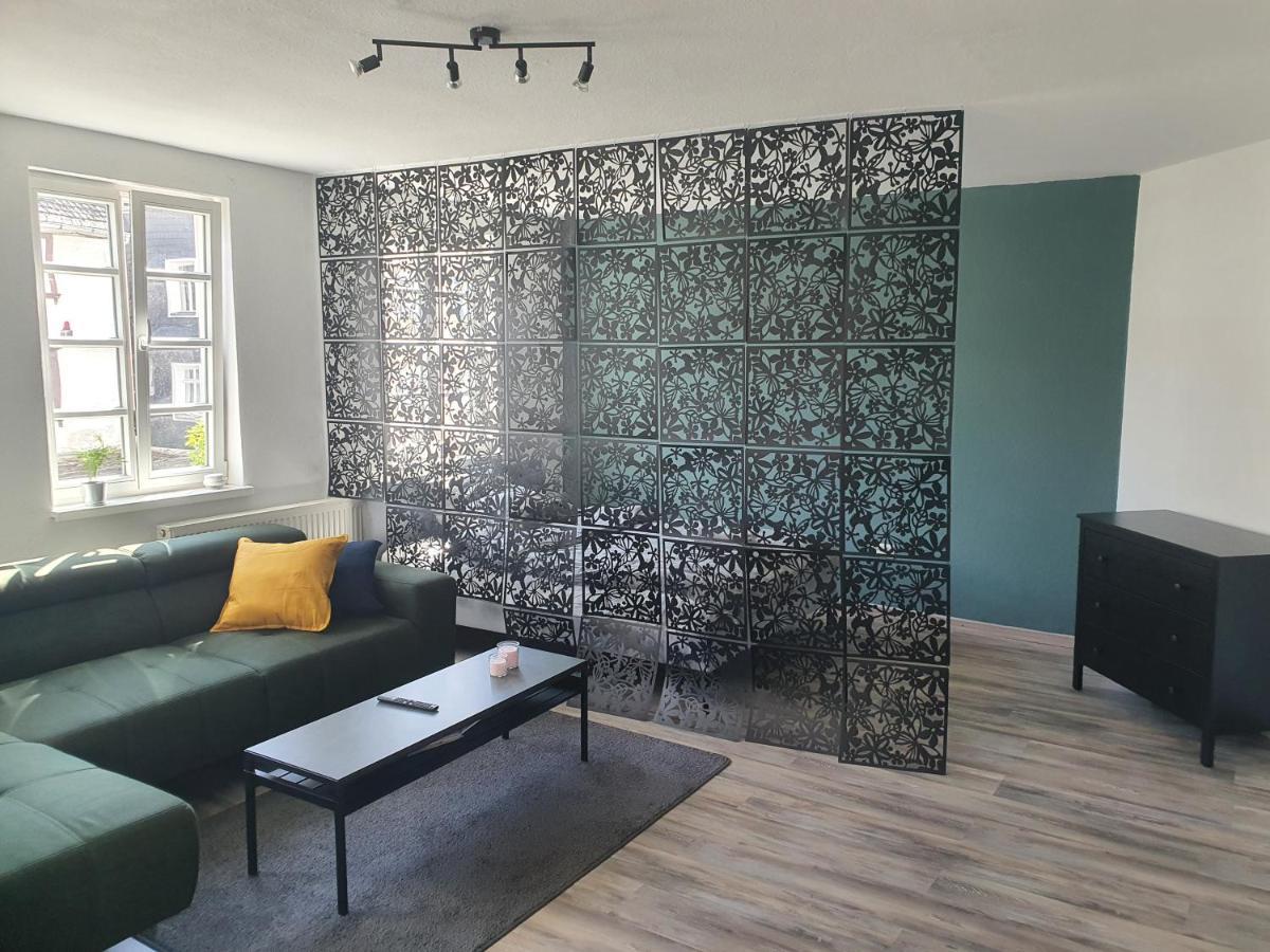 Gemuetliche Wohnung *Zentral* *Netflix* *Parkplatz* Bad Laasphe Buitenkant foto